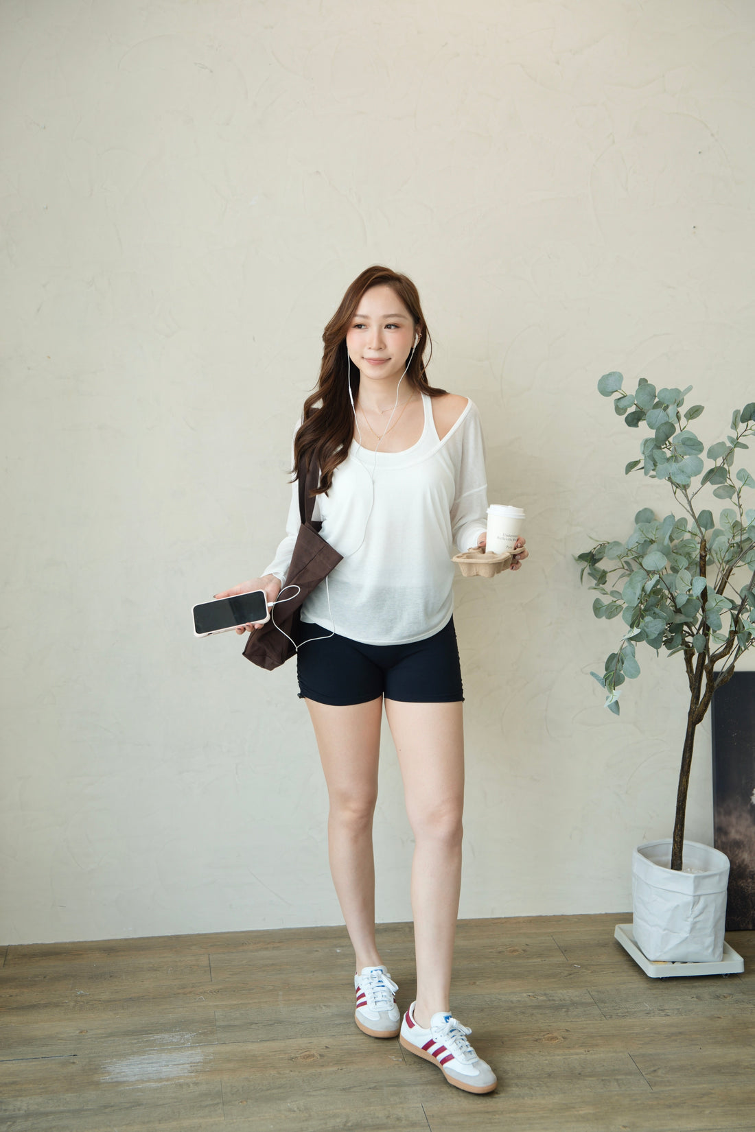 Breezy Lyra Cover Top