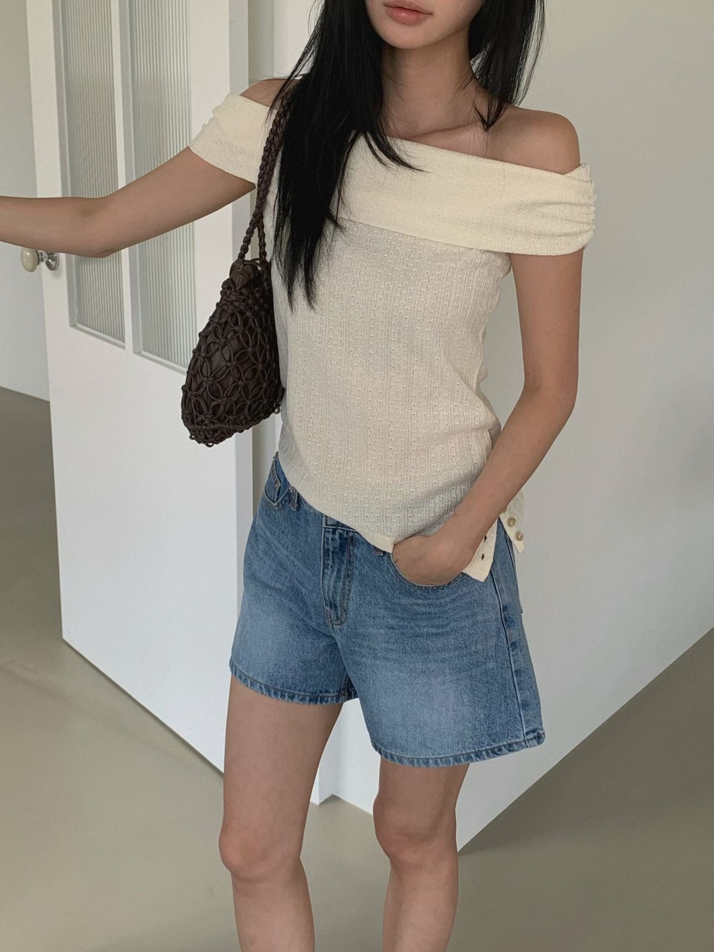 【KR】The A-Line Denim Shorts