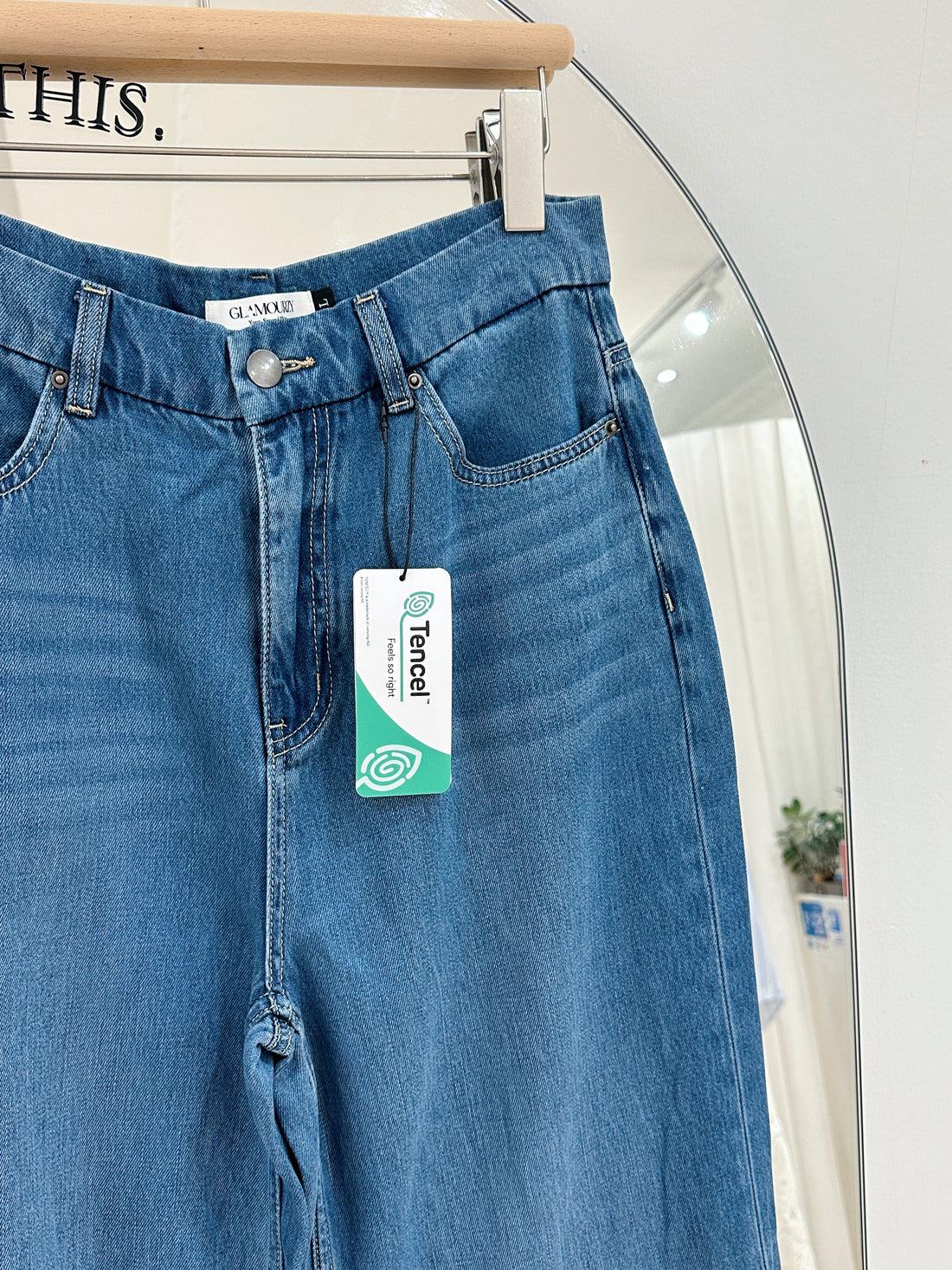 Tencel high-waisted Straight Jeans