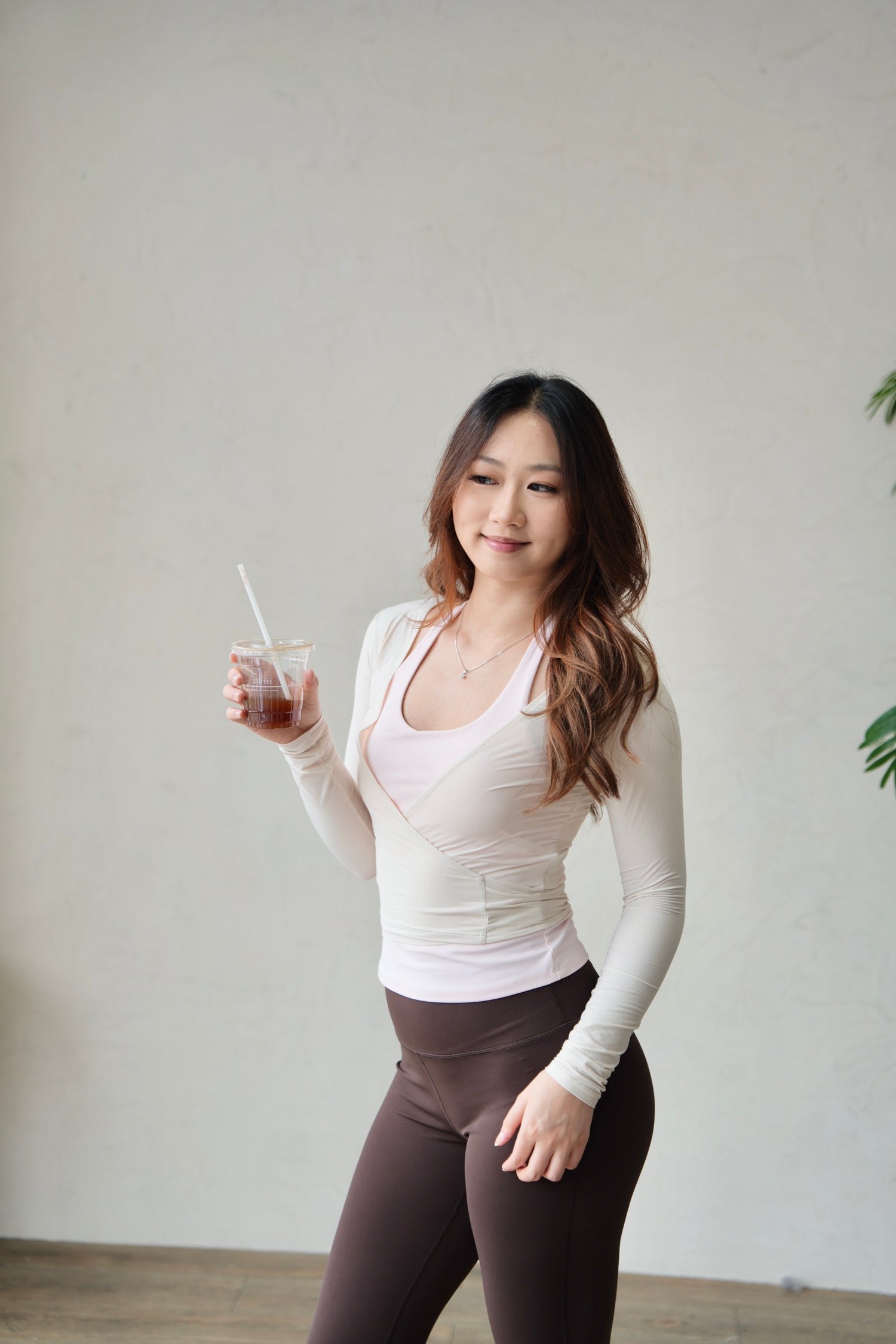 Kaia HalterFit Bra - Soft Pink