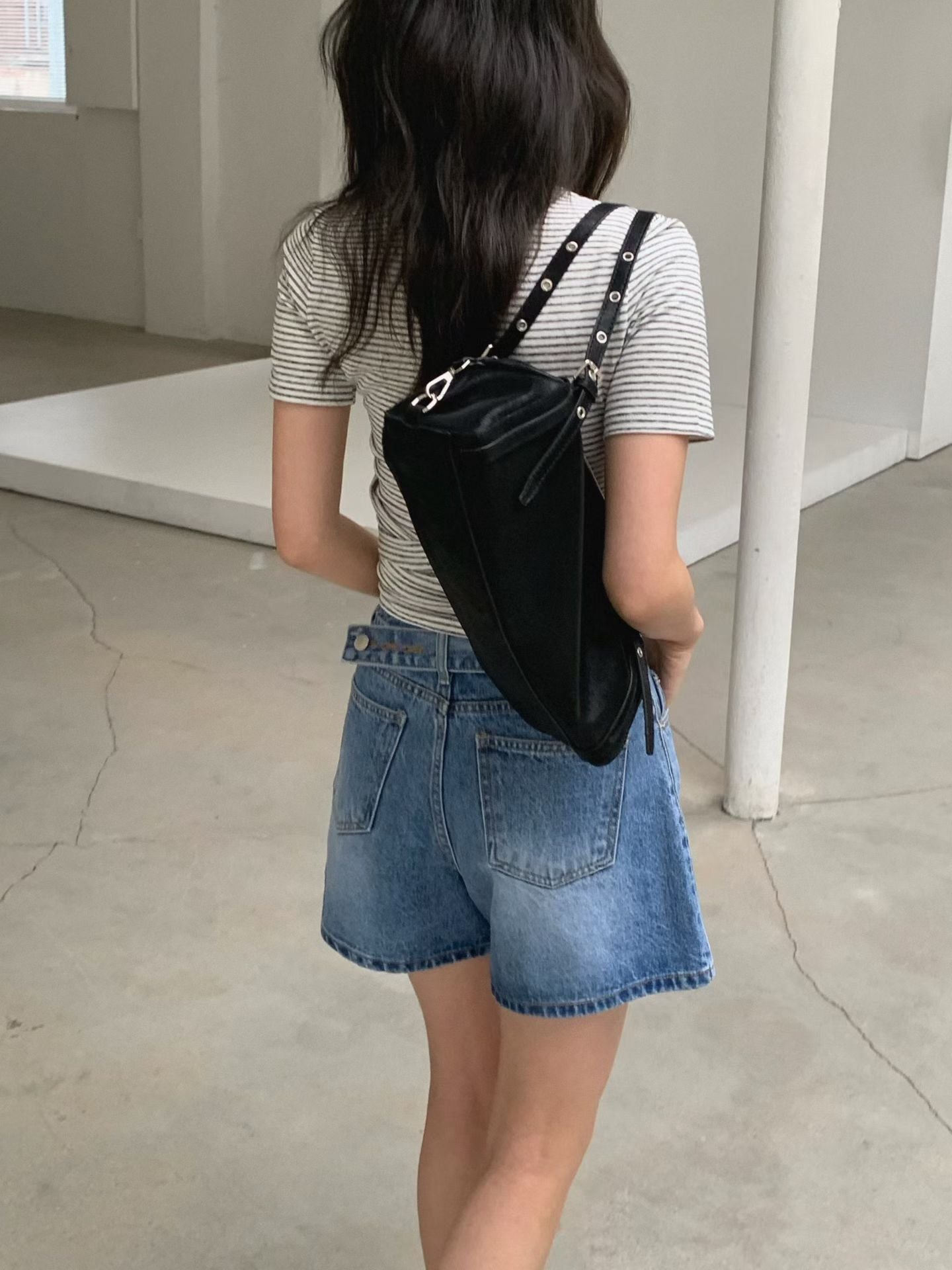 【KR】The A-Line Denim Shorts