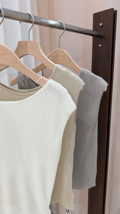 Airy Linen Top