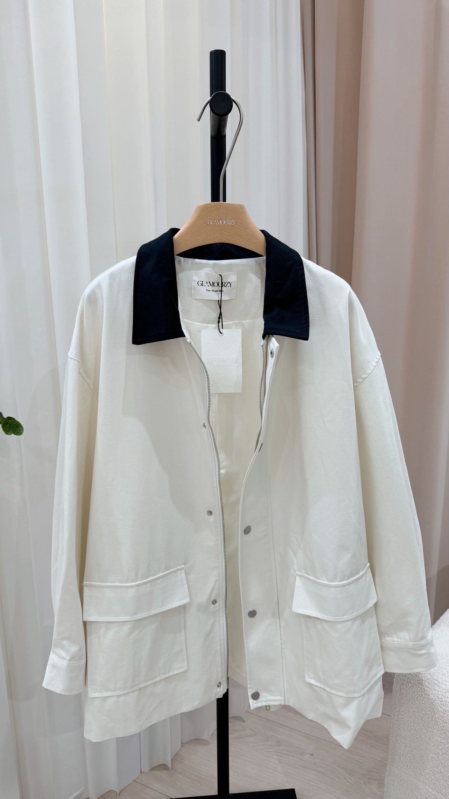 Barn Jacket in Ivory White