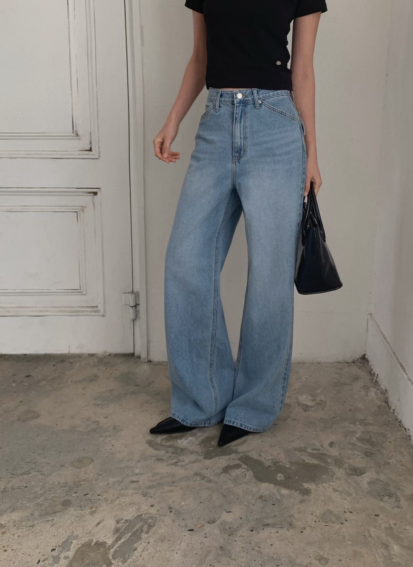 【KR】Straight Fit high-waisted Jeans