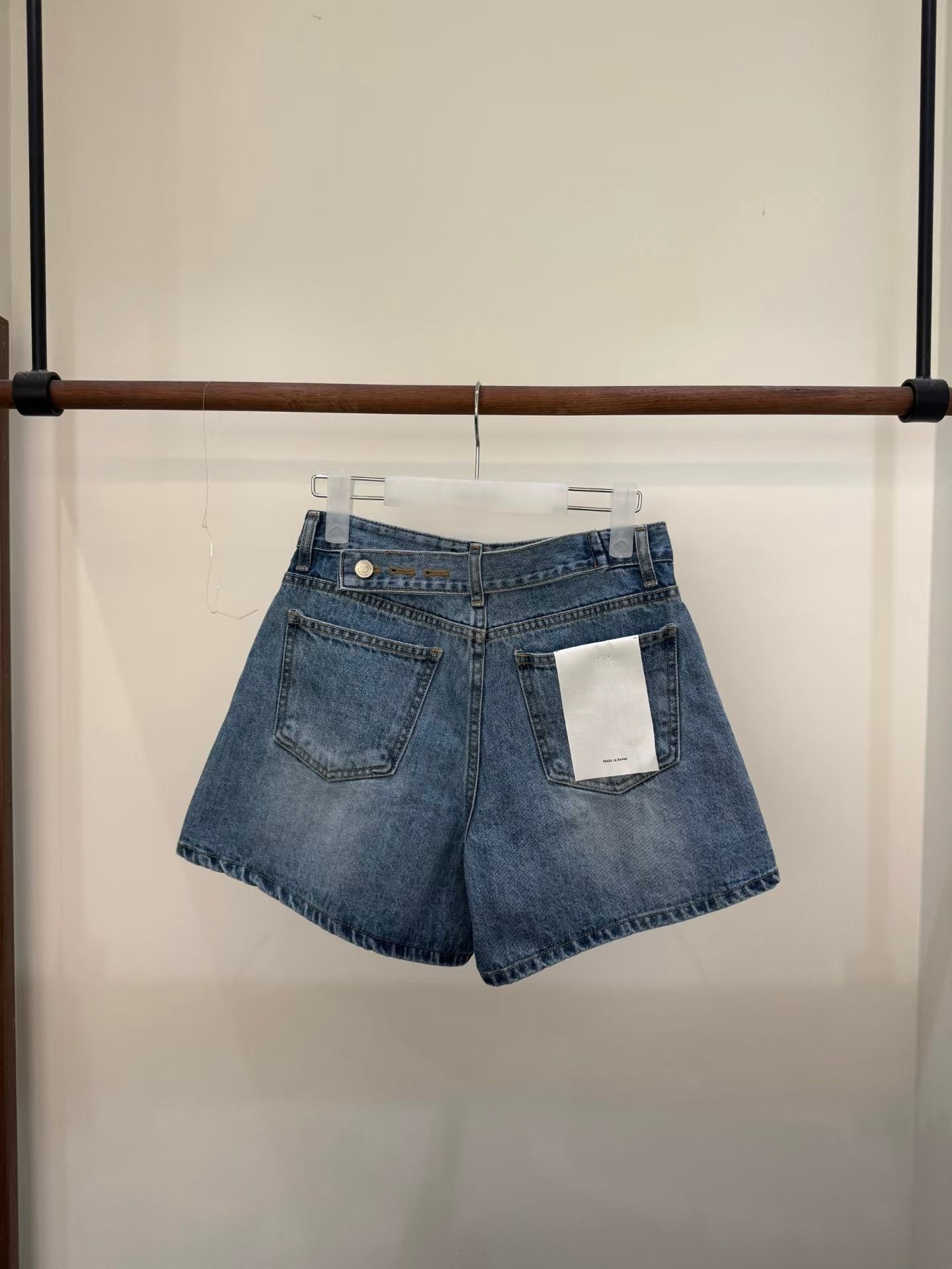 【KR】The A-Line Denim Shorts